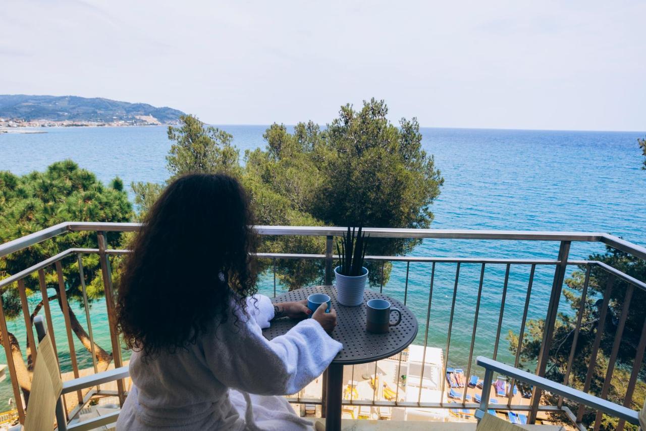 Hotel Arc En Ciel Diano Marina Kültér fotó