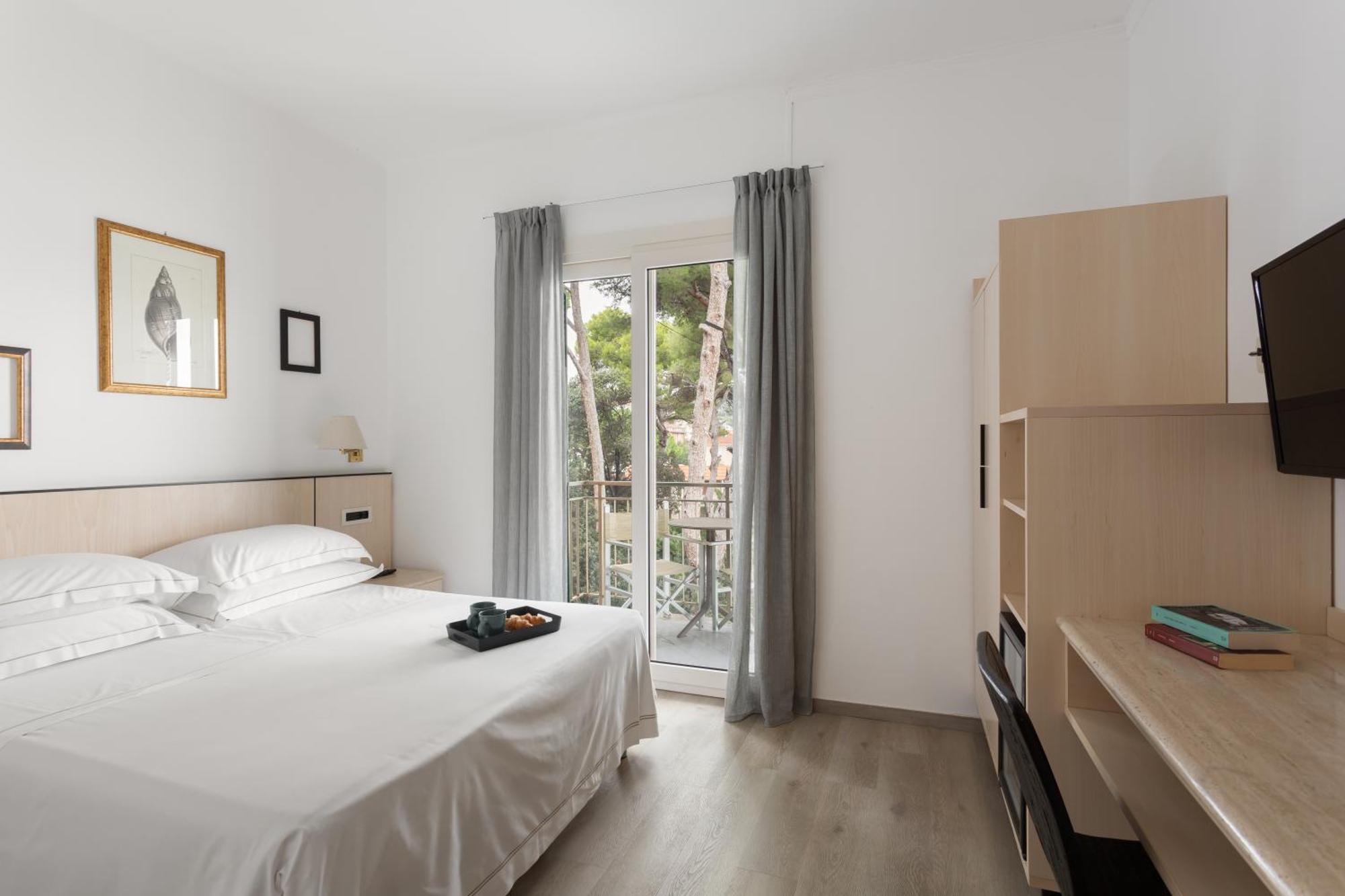 Hotel Arc En Ciel Diano Marina Kültér fotó